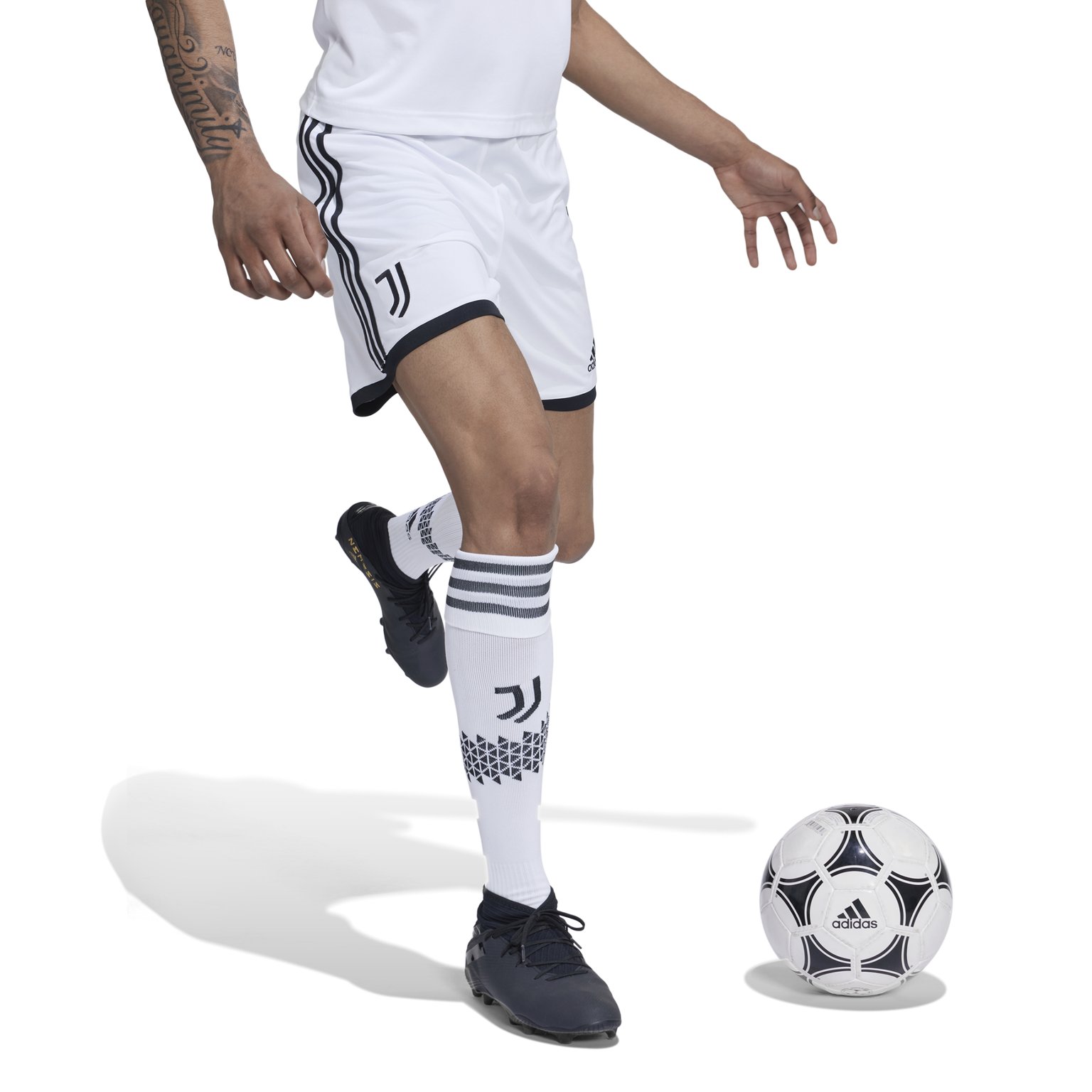 adidas Juventus 22/23 Home träningsshorts Vit