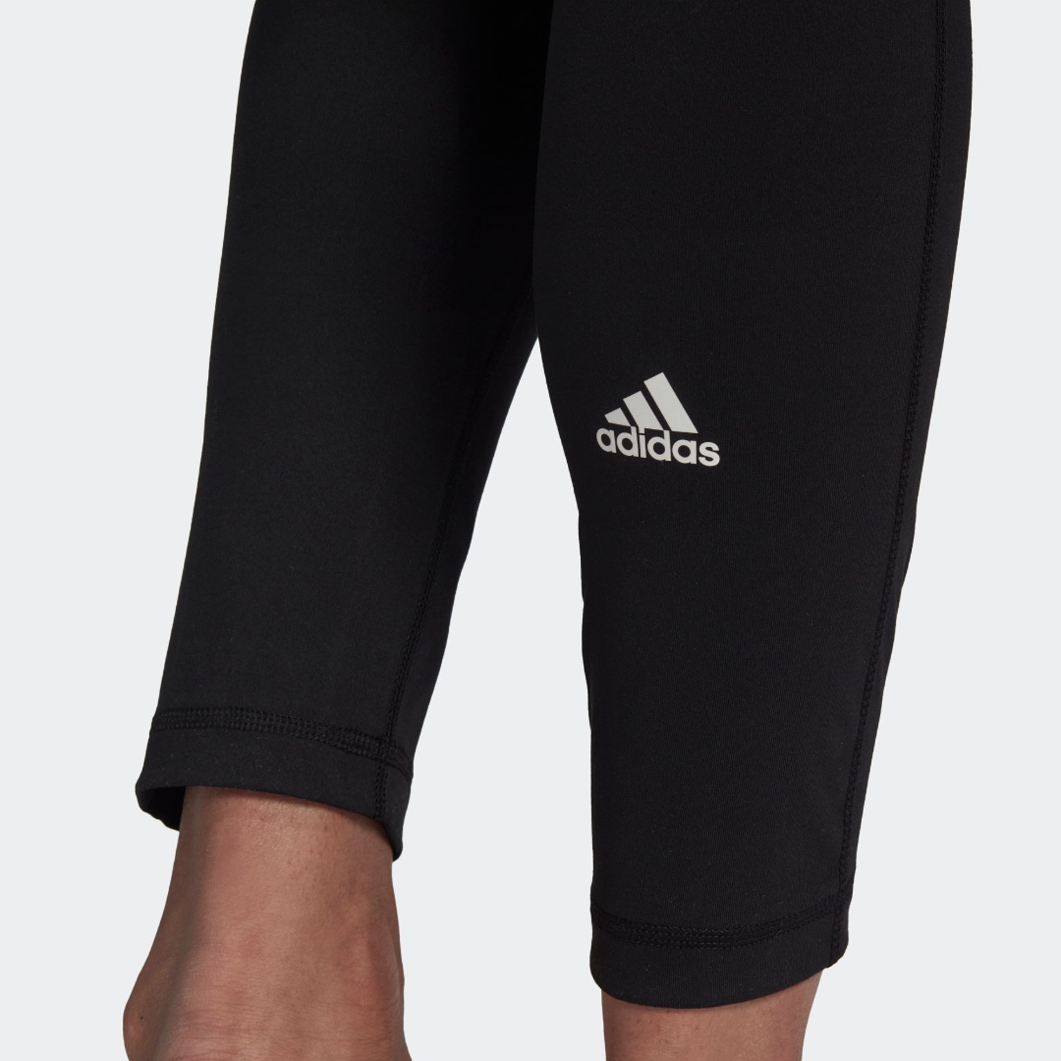 adidas Yoga Essentials High-Waisted träningstights Svart