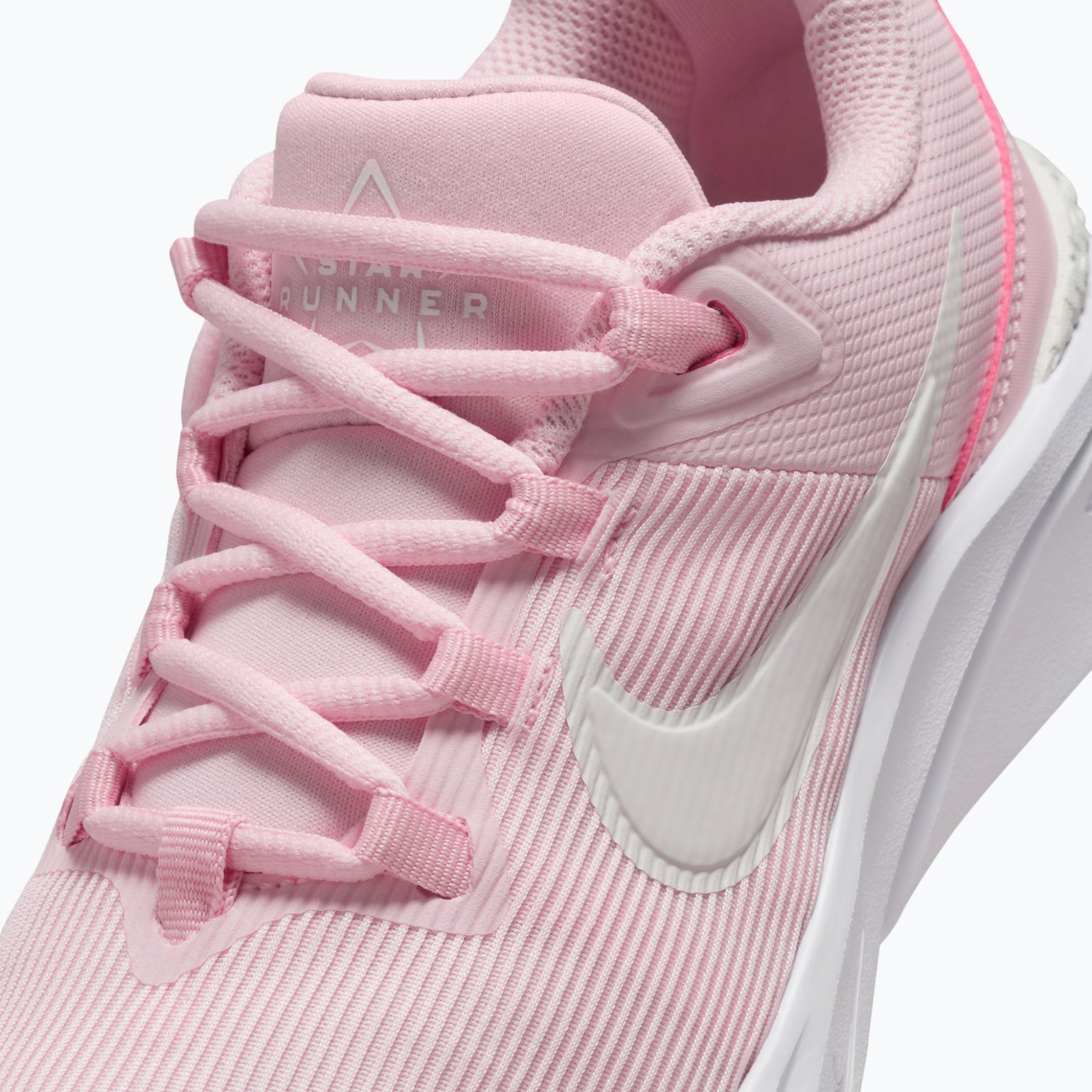 Nike Star Runner 4 GS JR löparskor Rosa