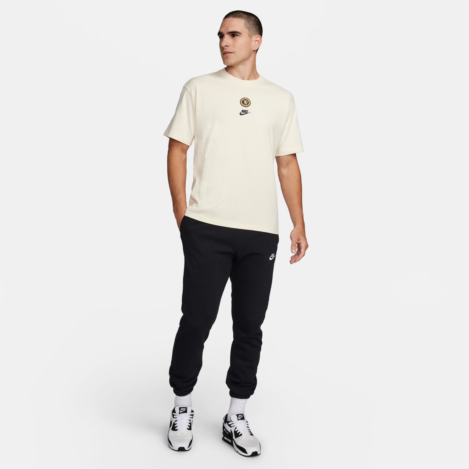 Nike Essential Chelsea t-shirt Beige