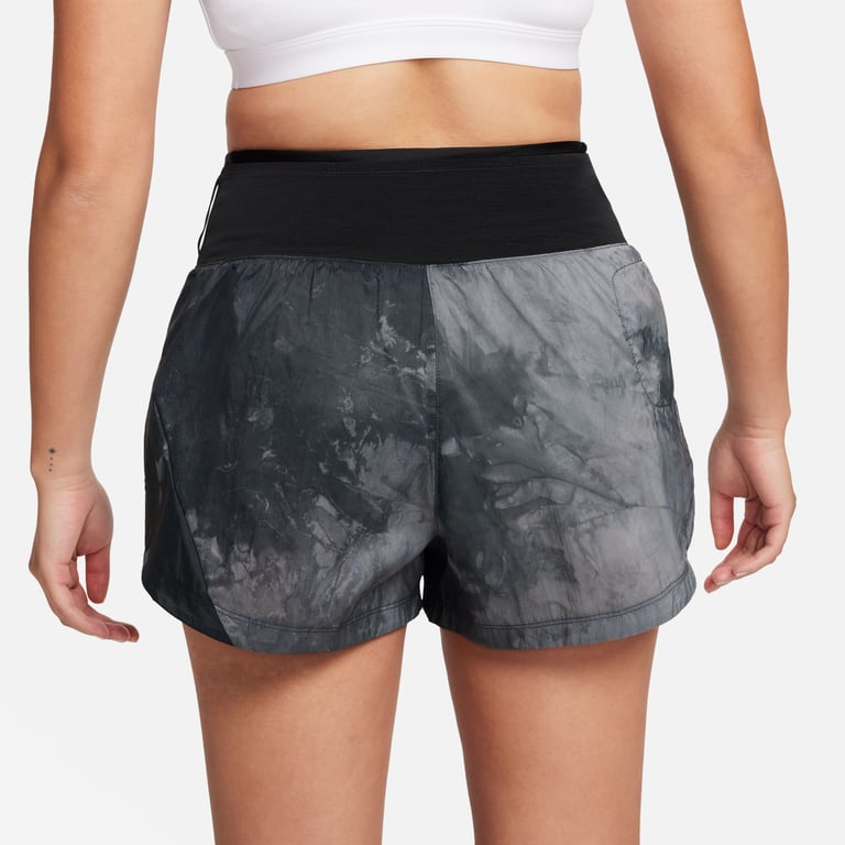 Nike Trail Repel Mid-Rise W träningsshorts Grå