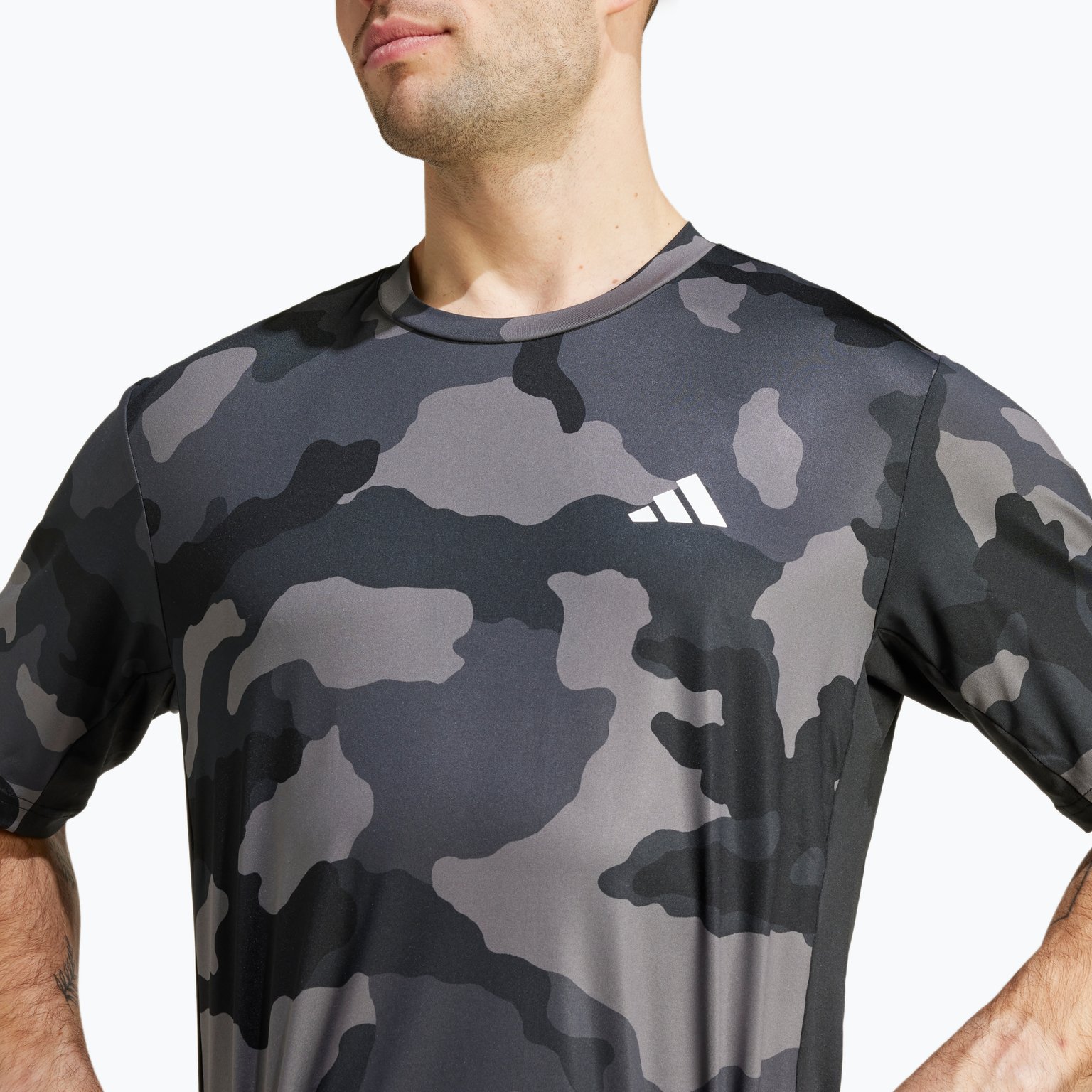 adidas Train Essentials Camo M träningst-shirt Svart