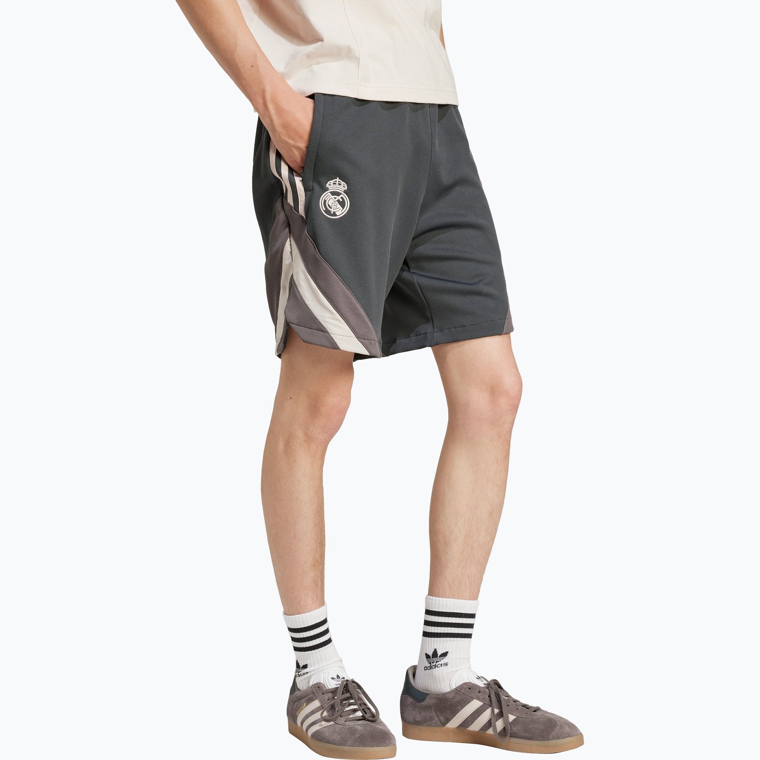 adidas Originals Real Madrid Originals M shorts Grå