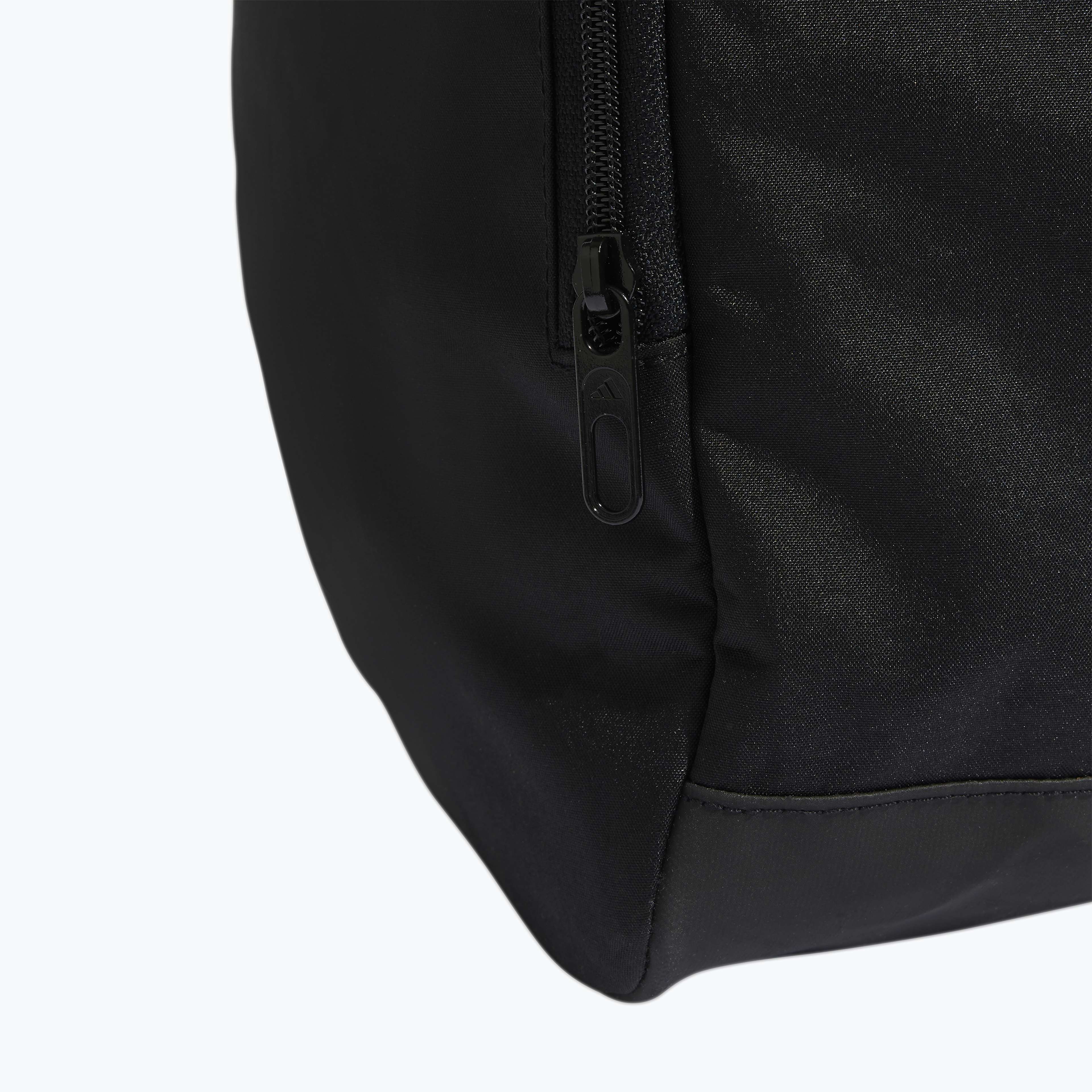 Linear Duffel M träningsväska 