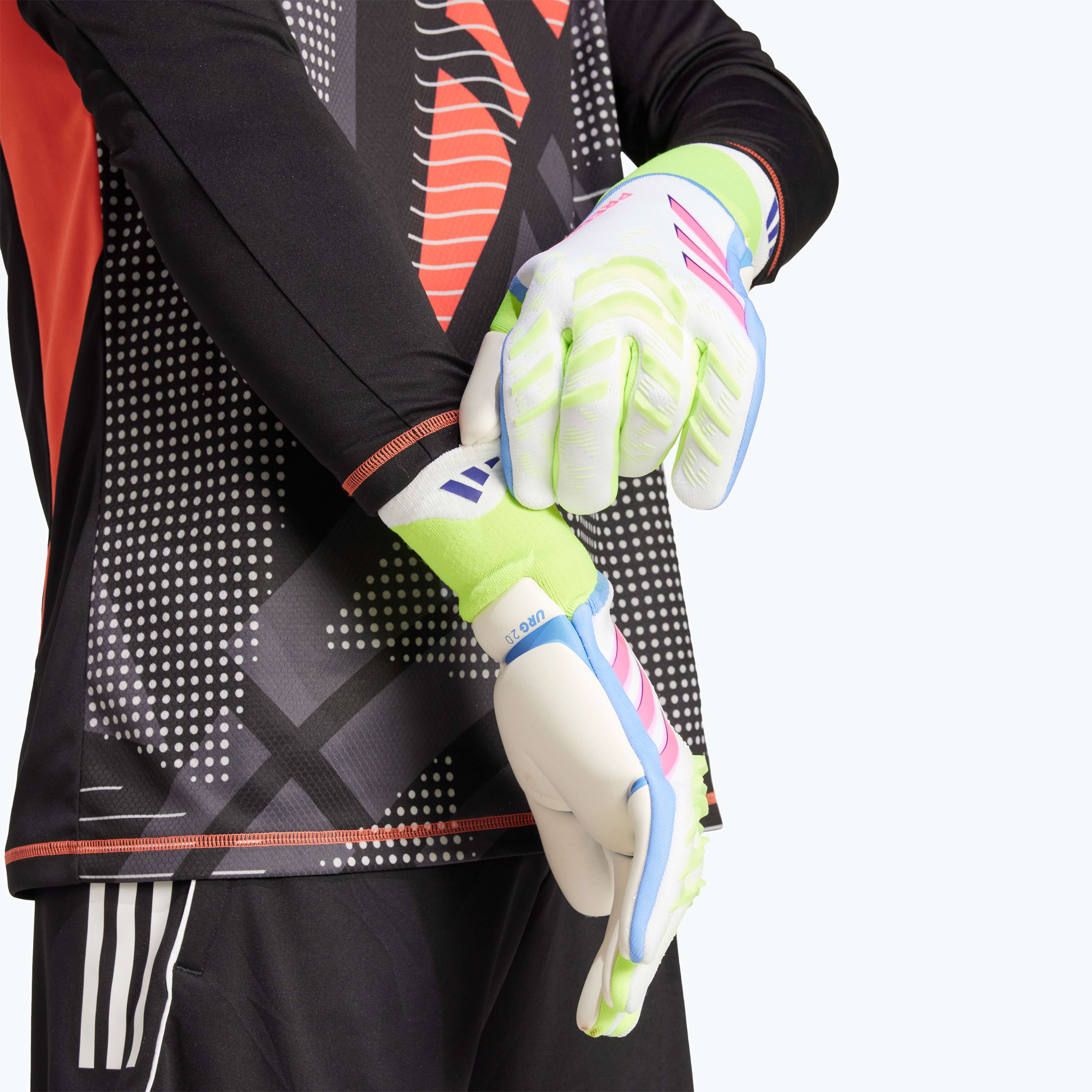 Predator Pro målvaktshandskar