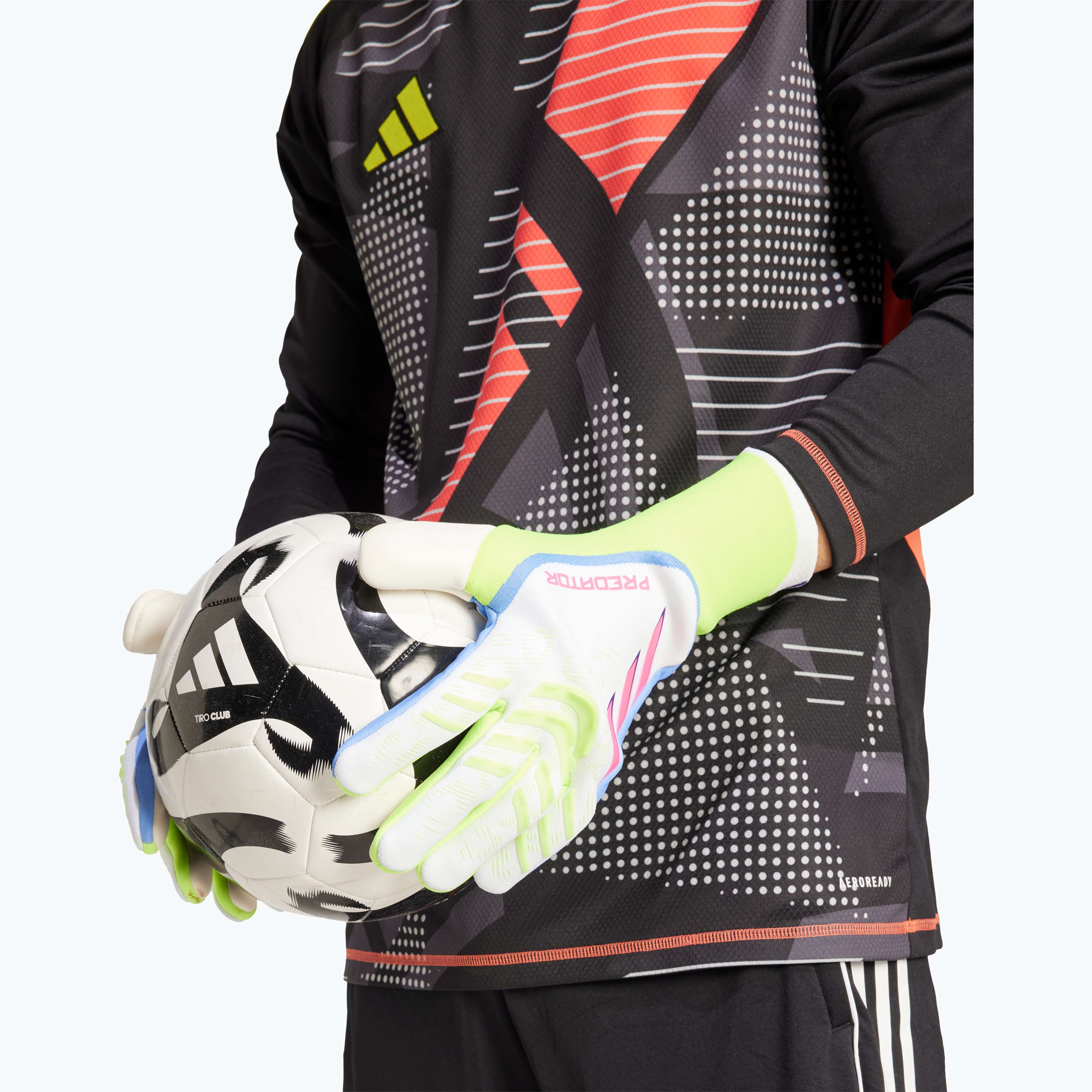 Predator Pro målvaktshandskar