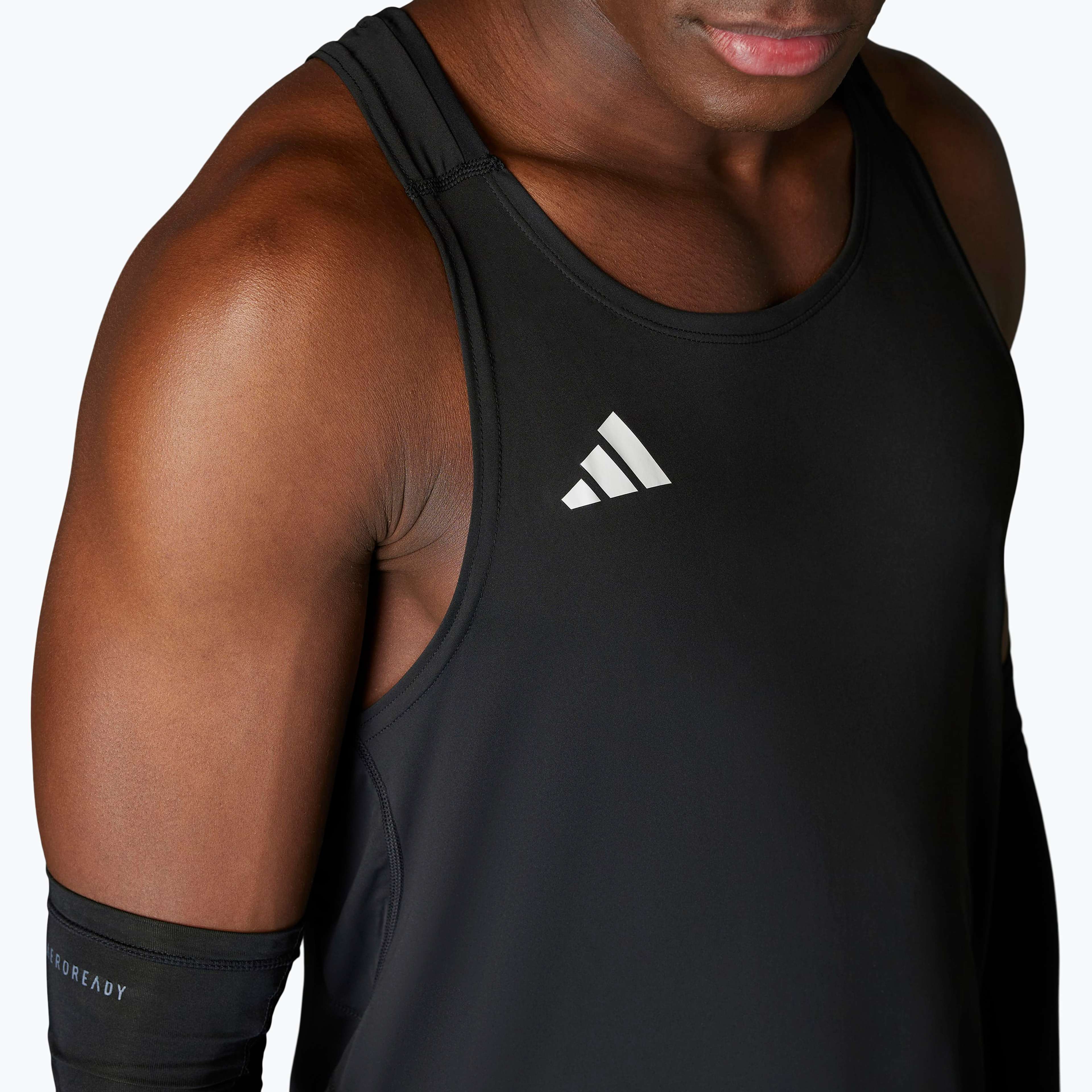 Adizero singlet M löparlinne
