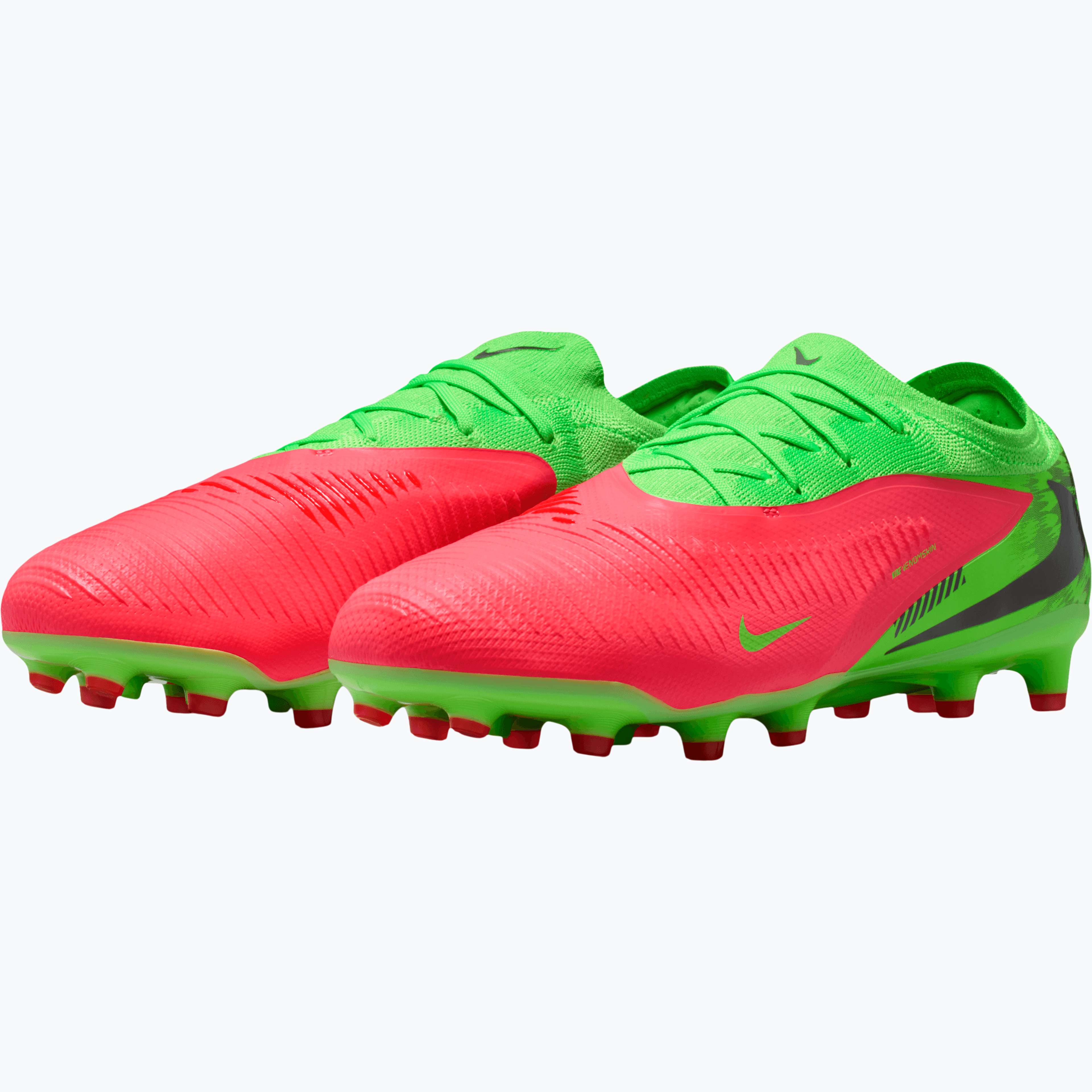 Phantom 6 Low Pro Erling Haaland AG-Pro fotbollsskor 