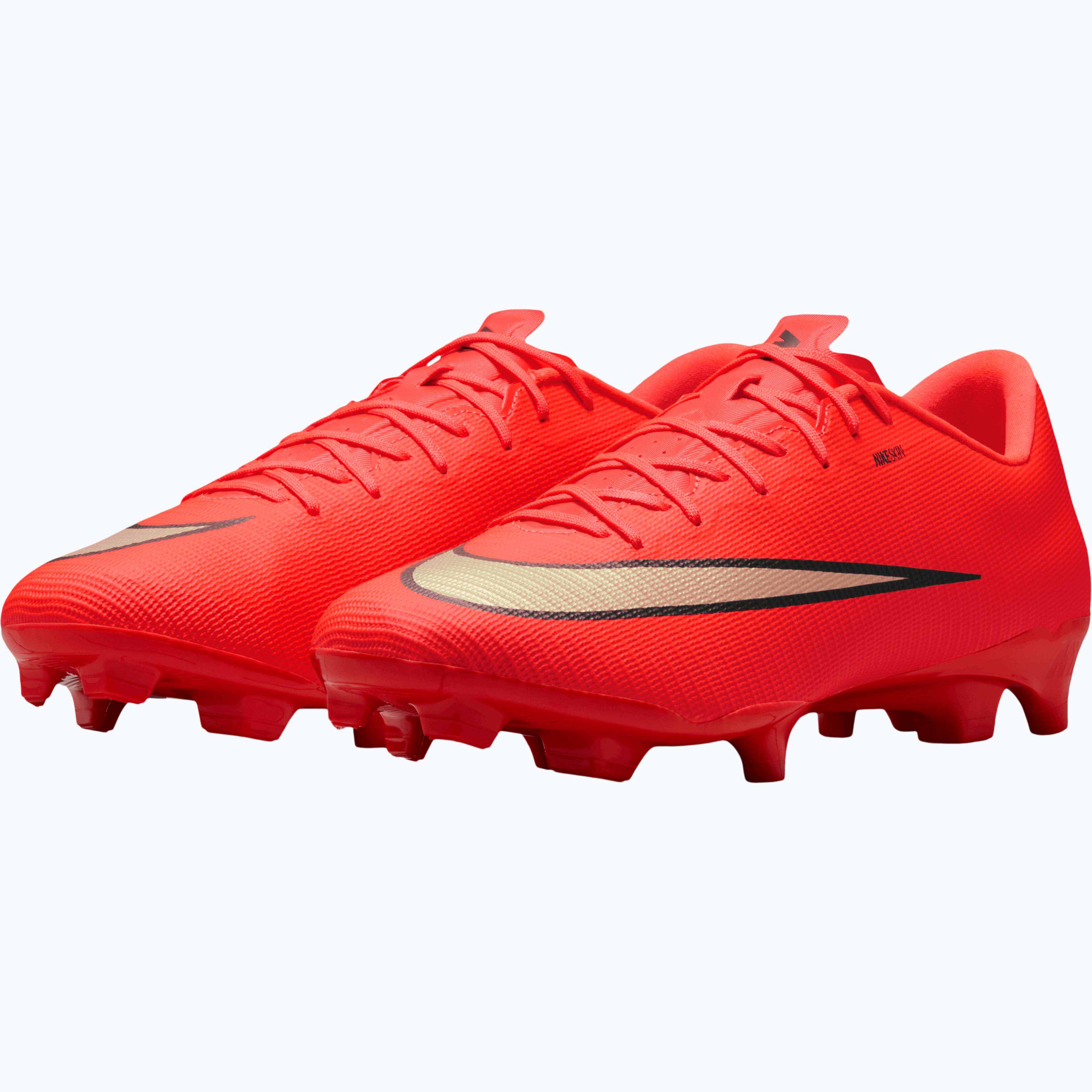 Vapor 17 Academy MG fotbollsskor