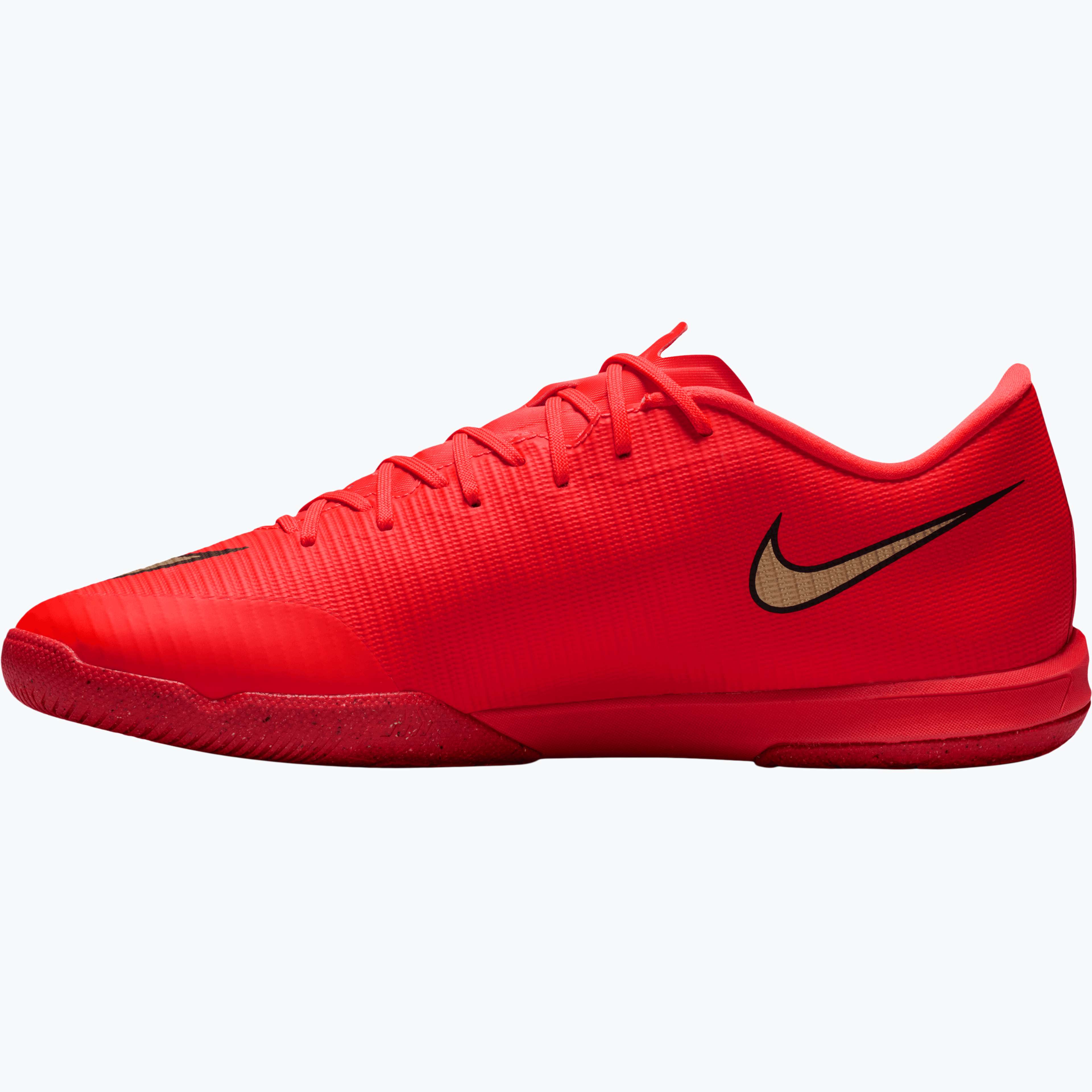 Mercurial Vapor 17 Academy IC fotbollsskor