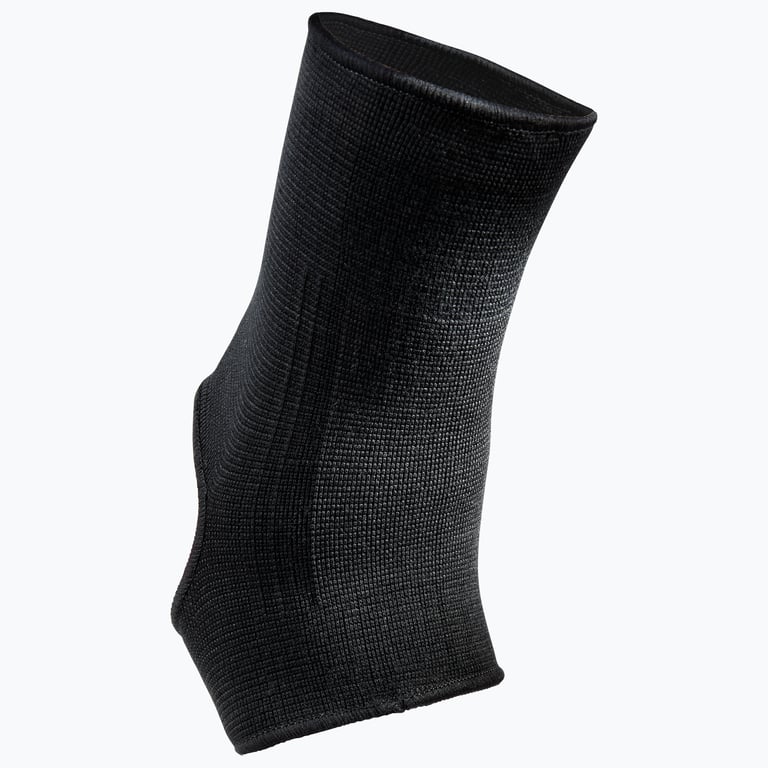 McDavid 2 Way Elastic Ankle Support ankelskydd Svart