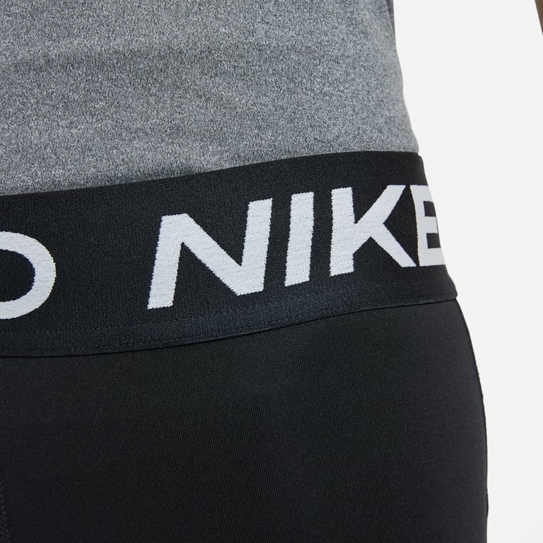 Nike Pro Big Kids 3in träningsshorts Svart