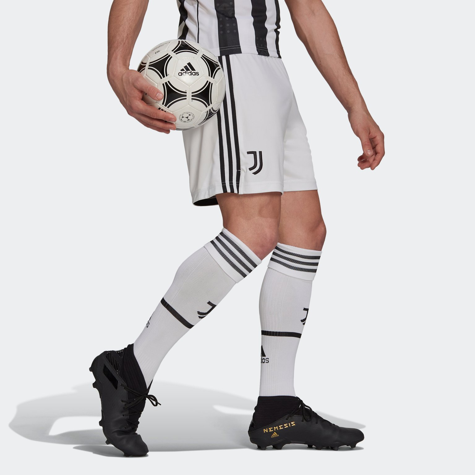 adidas Juventus 21/22 Home träningsshorts Vit