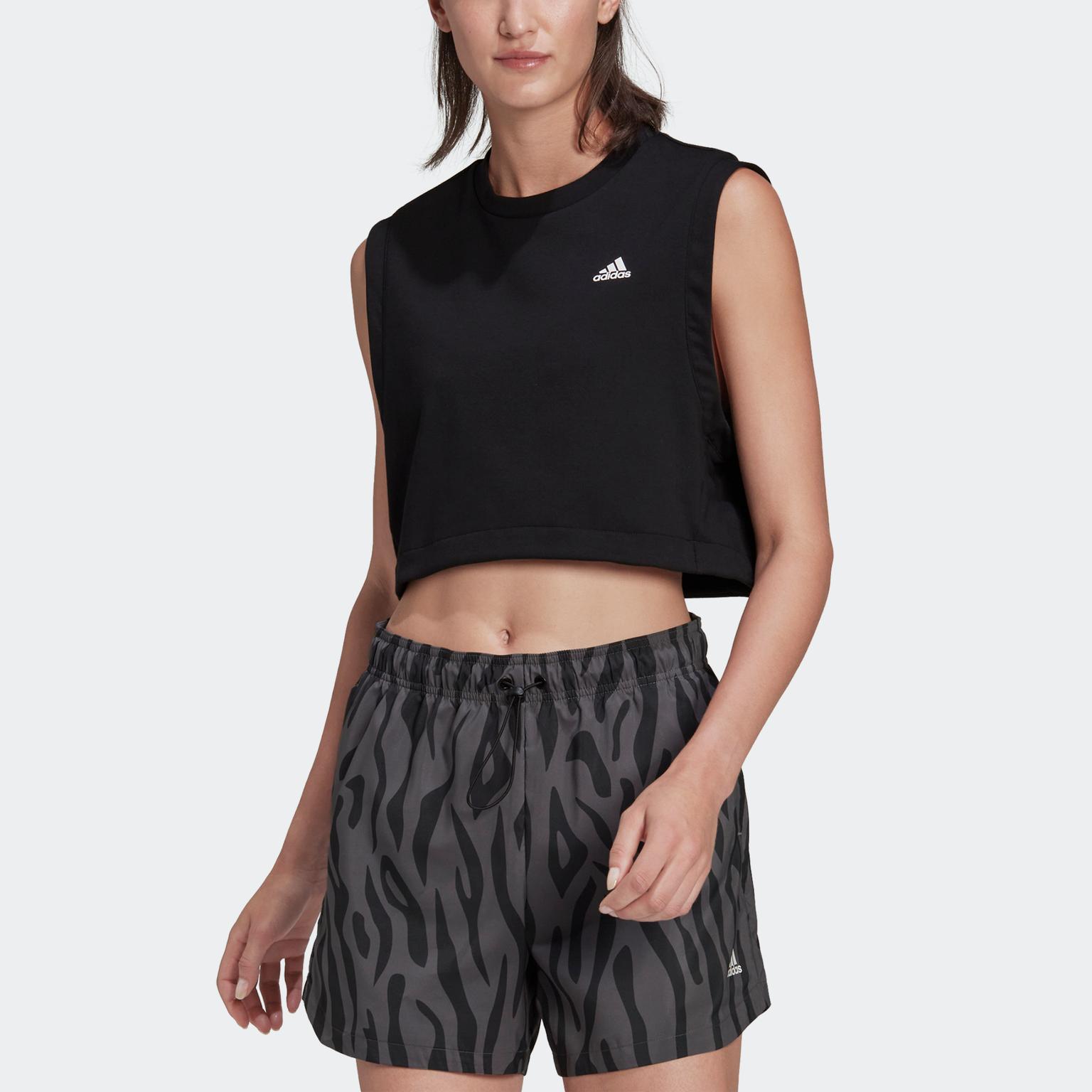 adidas Designed To Move Studio träningslinne Svart