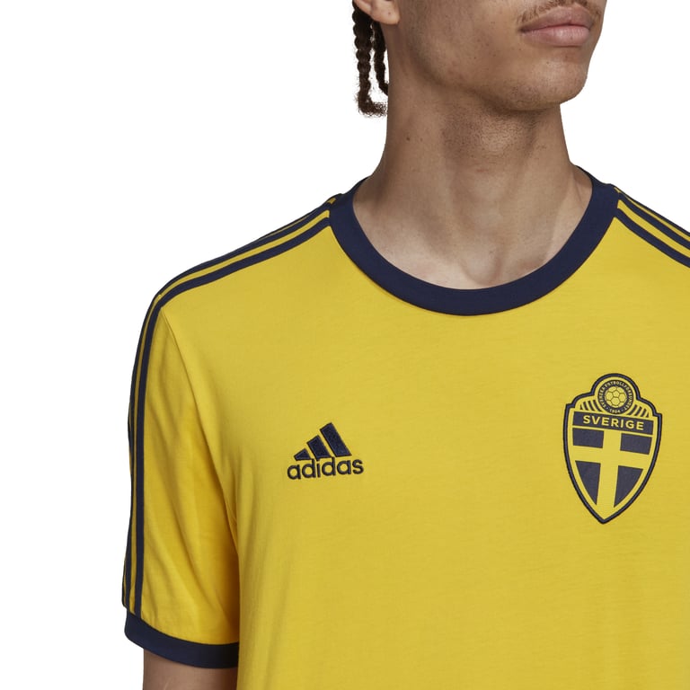 adidas Sweden 3-Stripes t-shirt  Gul