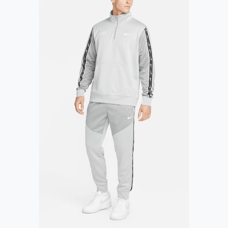 Nike Repeat 1/2 Zip M tröja Grå