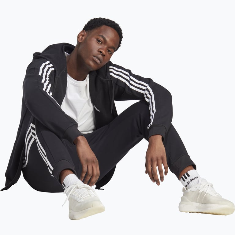 adidas Essentials Fleece 3-Stripes Tapered M mjukisbyxor Svart