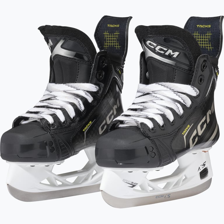 CCM Hockey Tacks XF80 JR hockeyskridskor Svart