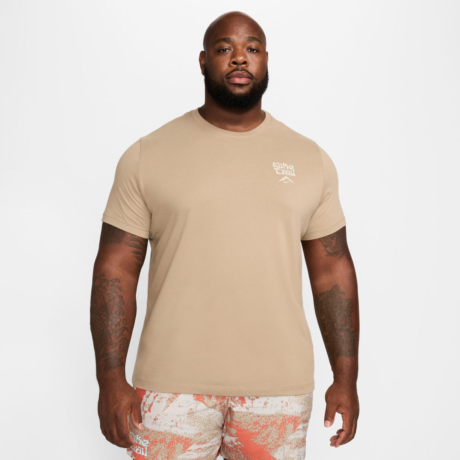 Nike Dri-FIT Running M löpar-tshirt Beige