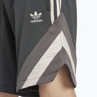 förhandsvisning ikon 4 för adidas Originals Real Madrid Originals M shorts Grå