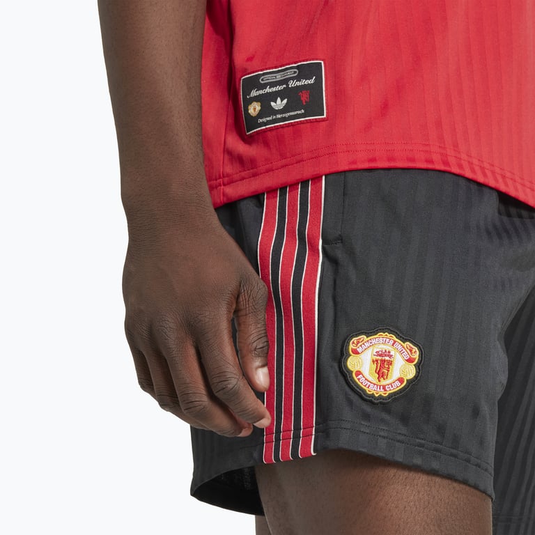 adidas Originals Manchester United Icon M shorts Svart