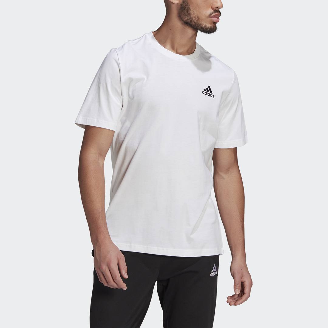 adidas Essentials Embroidered Small Logo t-shirt