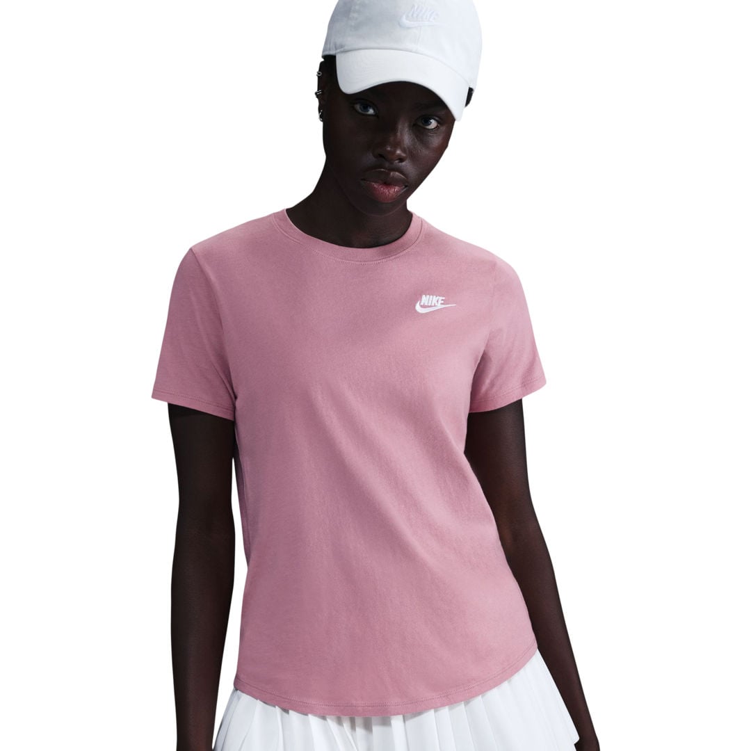 Nike Sportswear Club Essentials W t-shirt