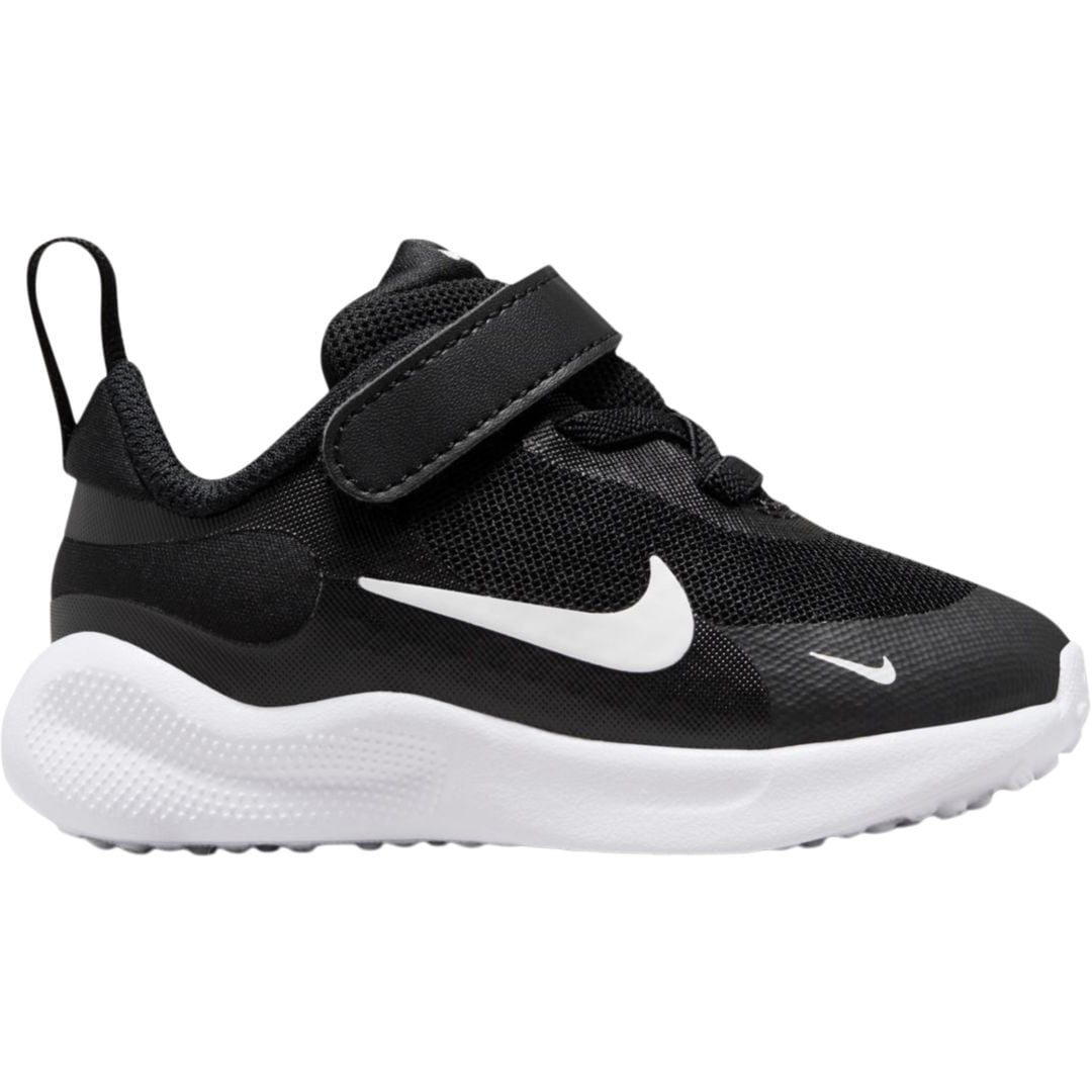 Nike Revolution 7 MR sneakers