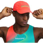 Saucony OUTPACE HAT LÖPARKEPS Röd
