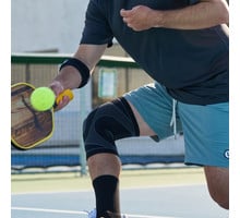 McDavid KNEE SLEEVE/4WAY ELASTIC KNÄSKYDD Svart