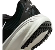 Nike VOMERO 18 LÖPARSKOR Svart