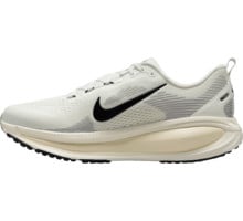 Nike VOMERO 18 LÖPARSKOR Vit