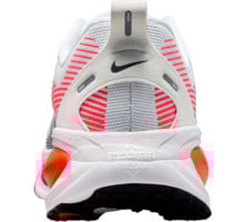 Nike VOMERO 18 LÖPARSKOR Vit