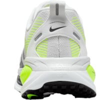 Nike VOMERO 18 LÖPARSKOR Vit