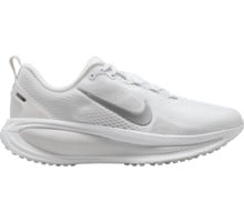 Nike VOMERO 18 LÖPARSKOR Vit