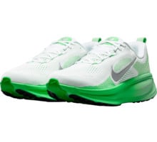 Nike VOMERO 18 LÖPARSKOR Grön