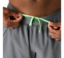 Asics ROAD 2-IN-1 5 TUM LÖPARSHORTS Grå