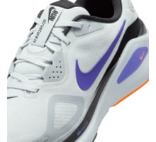 Nike STRUCTURE 26 LÖPARSKOR Grå