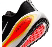 Nike VOMERO PLUS LÖPARSKOR Svart