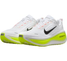 Nike VOMERO PLUS LÖPARSKOR Vit