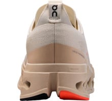 ON CLOUDSURFER MAX LÖPARSKOR Beige
