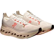 ON CLOUDSURFER MAX LÖPARSKOR Beige