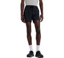 New Balance ATHLETICS RUN 5" LÖPARSHORTS Svart