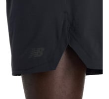 New Balance ATHLETICS RUN 5" LÖPARSHORTS Svart
