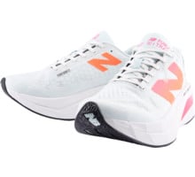 New Balance FUELCELL SUPERCOMP TRAINER V3 KOLFIBERSKOR Vit