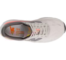 New Balance FUELCELL REBEL V5 LÖPARSKOR Orange