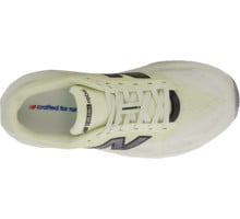 New Balance FUELCELL REBEL V5 LÖPARSKOR Gul