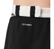 Asics LIMITED SERIES METARUN SPLIT SHORT LÖPARSHORTS Svart