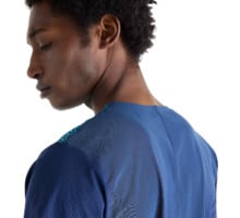New Balance RACE DAY ULTRA LIGHT PRINTED T-SHIRT Blå