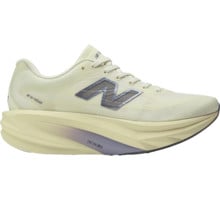 New Balance SUPERCOMP REBEL V1 LÖPARSKOR Gul